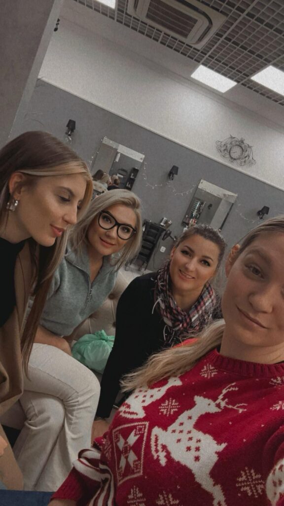 e8db7098-e929-4f0c-aaab-dc0d1bd50b3e